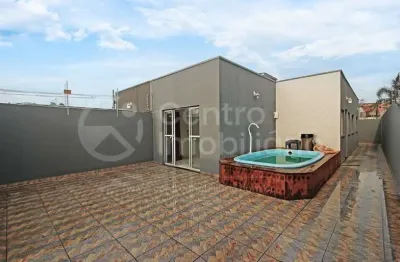 Casa à venda com piscina e 2 quartos em peruíbe, no bairro jd caraminguava