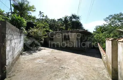 Casa à venda com 2 quartos em peruíbe, no bairro guarau