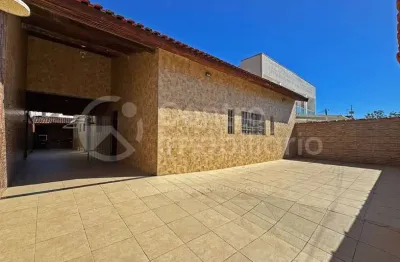 Casa à venda com 3 quartos em peruíbe, no bairro balneario sao joao batista