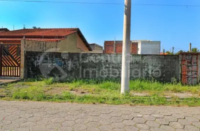 Terreno à venda no Balneário Josedy, Peruíbe 
