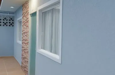 Linda casa em condomínio fechado, 600 metros da praia , seja um de nossos inquilinos !