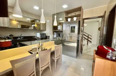 Casa duplex, 4 quartos, 3 suítes, 4 salas com piscina , tirol , natal - rn.