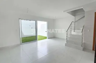 Casa duplex em condomínio com 3 quartos sendo 1 suíte em nova parnamirim.