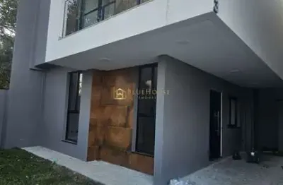 Casa em condomínio fechado com 3 quartos à venda na travessa ferreira, uberaba, curitiba por r$ 829.000
