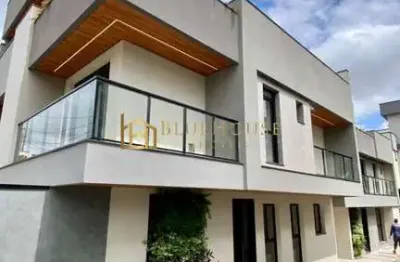 Casa em condomínio fechado com 3 quartos à venda na Rua Gerson da Graça, Campina do Siqueira, Curitiba por R$ 1.829.627