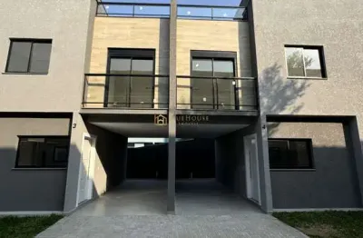 Casa com 3 quartos à venda na travessa ferreira, uberaba, curitiba por r$ 685.000