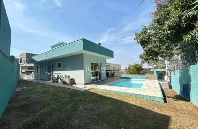 Casa térrea com 3 dormitórios, sendo 1 suíte disponívelpara venda ou locação em condomínio, atibaia, sp.