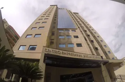 Loja a venda no edifício centro empresarial jardim botânico. bairro jardim botânico.