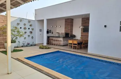 Casa com 3 quartos à venda em Laranjeiras, Uberlândia 