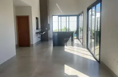 Vendo casa com piscina em condomínio fechado 3 suítes, uberlândia