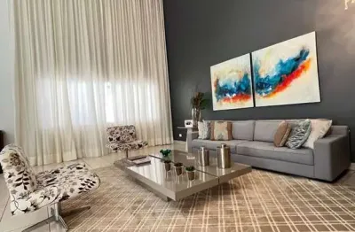Casa com 4 quartos à venda no Jardim Karaíba, Uberlândia 