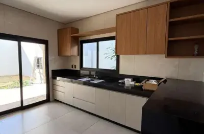 Casa com 3 quartos à venda no Vigilato Pereira, Uberlândia 