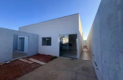 Casa com 2 quartos à venda no Lagoinha, Uberlândia 
