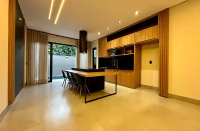 Casa térrea impecável, com 03 suítes, à venda no recreio das acácias
