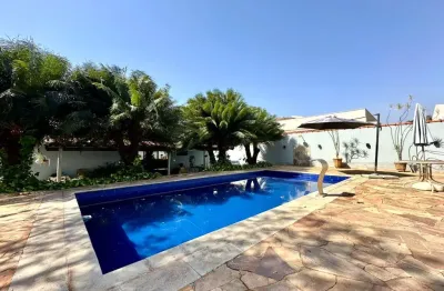 Belíssima casa térrea com 03 dormitórios - city ribeirão