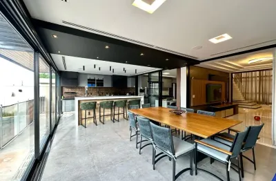 Sobrado de cinema disponível para venda na vila do golf, ribeirão preto / sp