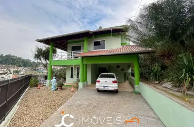 Casa com 3 dormitórios à venda, 184 m² por r$ 880.000 - escola agrícola - blumenau/sc