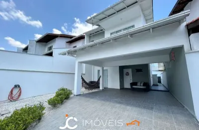 Sobrado com 3 dormitórios à venda, 189 m² por r$ 990.000,00 - vorstadt - blumenau/sc