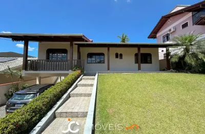 Casa com 3 dormitórios sendo 1 suíte à venda, 195 m² por r$ 830.000 - badenfurt - blumenau/sc