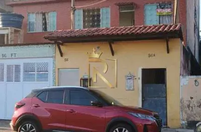 Casa tipo apartamento(sobrado)mal. hermes/rj, área total de 50m².