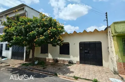 Casa com 3 quartos para alugar na Rua Ismael Pontes, 49, Parque 10 de Novembro, Manaus