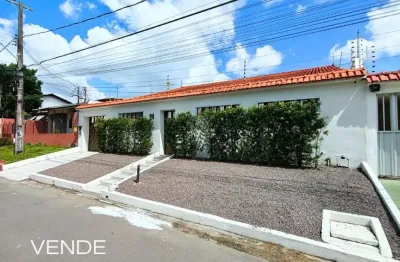 Conjunto Tiradentes | Casa com Piscina | 4 Quartos (2 Suítes) | 367m²