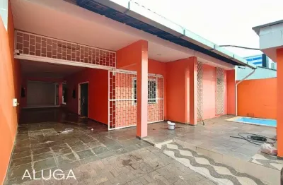 VIEIRALVES | CASA 264m² | 3 SUÍTES | Piscina | 3 Vagas Cobertas