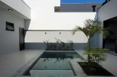 Linda casa térrea com três suítes e piscina no condomínio jardim laguna em indaiatuba.