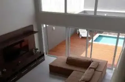 Casa de alto padrão em condomínio no jardim residencial terra nobre, indaiatuba-sp: 3 quartos, 3 suítes, 2 salas, 5 banheiros, 4 vagas, 194m²!