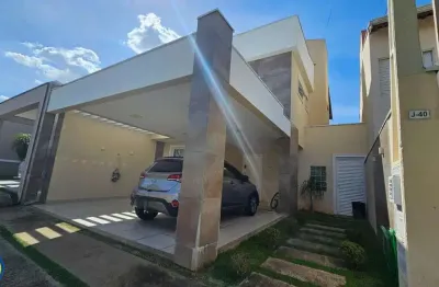 Sobrado com piscina no villaggio di itaici - 3 dorms, espaço gourmet e condomínio completo