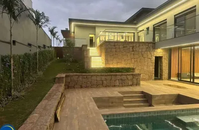 Lindíssima casa de alto padrão no condomínio reserva petrus em indaiatuba.