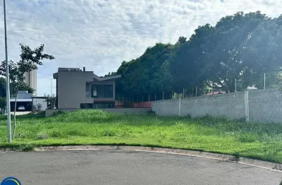 Terreno de 349m² em condomínio de alto padrão no terras de indaia, indaiatuba-sp: topografia excelente e localização privilegiada!