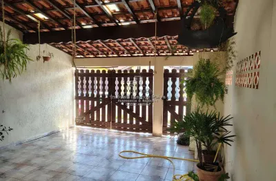 Casa com 3 quartos à venda na Rua Itaoca, 321, Itaóca, Mongaguá