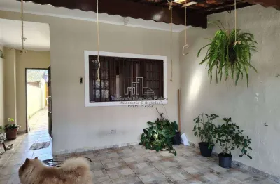 Sobrado com 3 dormitórios, no bairro itaoca, em  mongaguá.