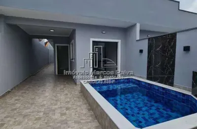 Casa nova, com piscina, próximo a praia! aproveite essa oportunidade!