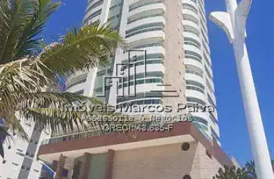 Lindo Apartemento 2 dormitórios, sacada fechada em predio de frente para o mar.