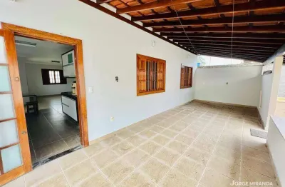 Casa com 3 quartos à venda na Rua Guaçui, 22, Ipiranga, Guarapari