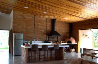 Casa com 7 quartos à venda no Demétria, Botucatu 