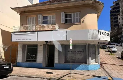 Casa comercial à venda no centro, caxias do sul  por r$ 1.800.000