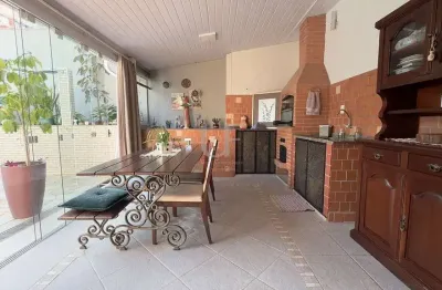 Você está em busca do lar dos seus sonhos? este elegante sobrado no  centro, de  louveira, é a esco