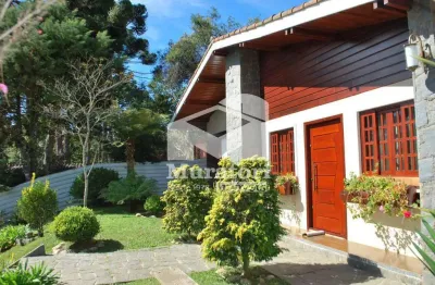 Casa com 3 quartos à venda na Rua Orestes De Almeida Guimarães, 40, Vila Iara, Campos do Jordão