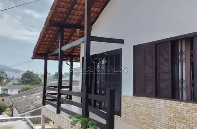 Casa com 4 quartos à venda na rua aracuã, 57, pantanal, florianópolis por r$ 1.800.000