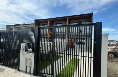 Casa com 2 quartos à venda no Forquilhas, São José 