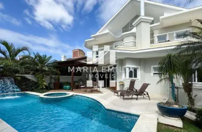Casa à venda em florianópolis, jurerê internacional, com 5 suítes, com 600 m²