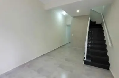 Lindo sobrado de condomínio com 2 dormitórios no canto do forte  praia grande!!!!
