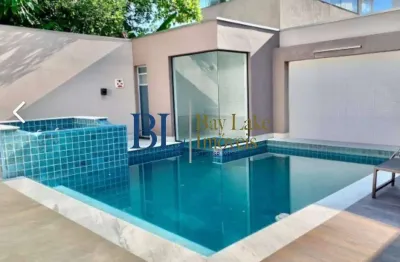 Sobrado com 317m² à venda no condomínio mar verde em caraguatatuba!!