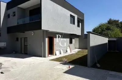 Sobrado com 131m² - 3 dorm.  sendo 1 suíte c/ hidromassagem e ótimo padrão de acabamento
