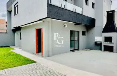 Sobrado com 131m² - 3 dorm.  sendo 1 suíte c/ hidromassagem e ótimo padrão de acabamento
