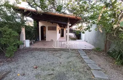 Casa com 3 dormitórios à venda, 170 m² por r$ 560.000,00 - itaipu - niterói/rj