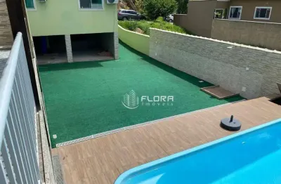 Casa em condomínio fechado, com 120 m², 3 quartos sendo 1 suíte, área gourmet, piscina, salão de jogos, à venda por r$ 680.000 , maricá/rj